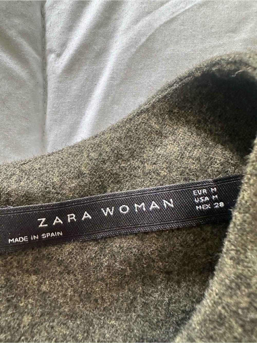 Zara Woman Olive Gray/Green Wool Blend Top size medium - Picture 10 of 16